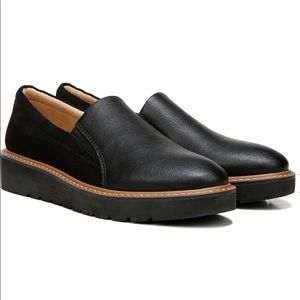 Naturalizer - Effie Flat